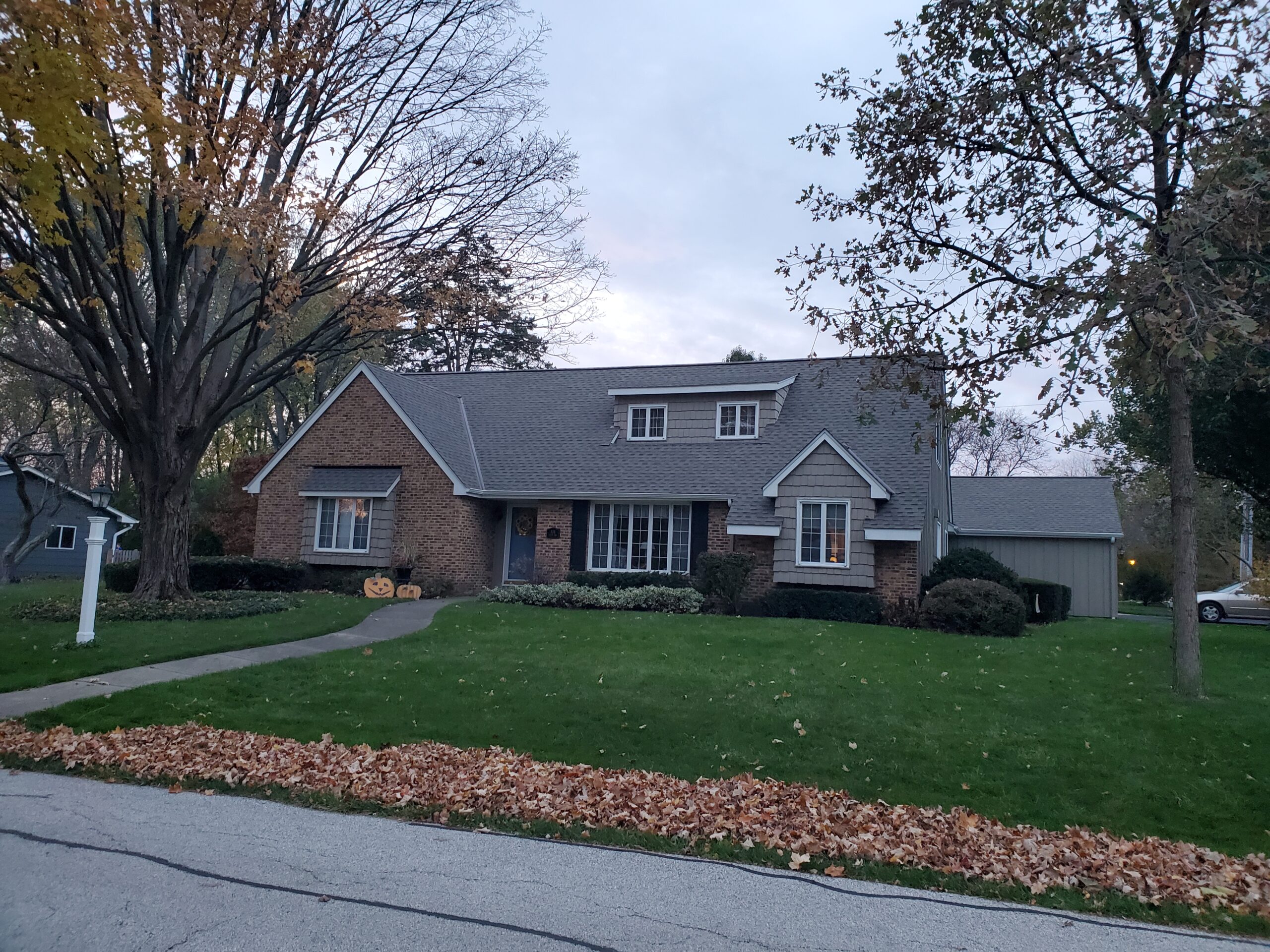 528 Willow